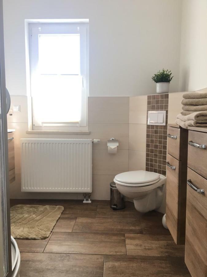 Katys Fewo Apartment Котбус Екстериор снимка
